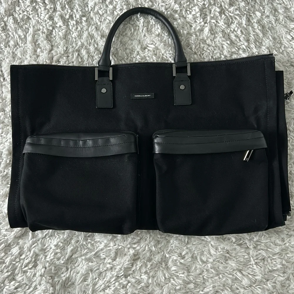 NWOT!! HOOK & ALBERT Garment Weekender Bag